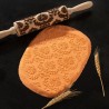 Mattarello in legno decoro a foglie e ghirlande